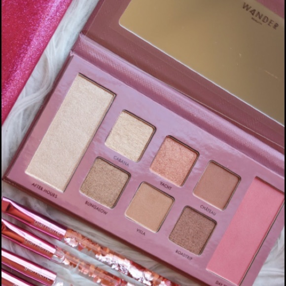 WANDER BEAUTY- Getaway Eye And Face Palette - Picture 2 of 6